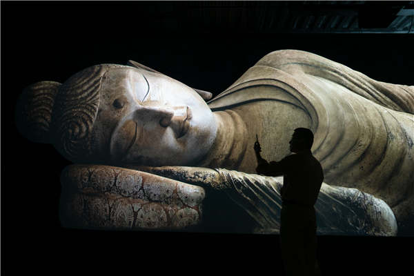High-tech marks Buddhist grotto copies