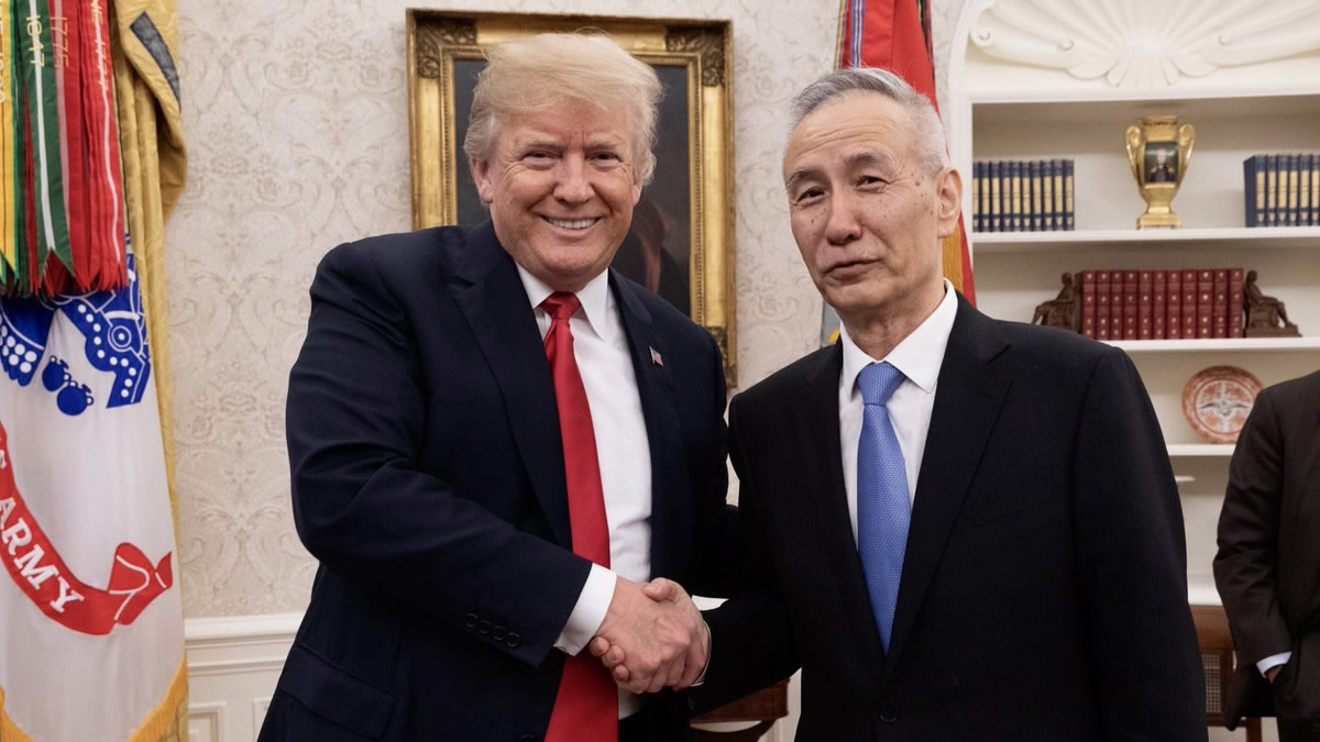 Trump meets with Chinese vice premier on ties