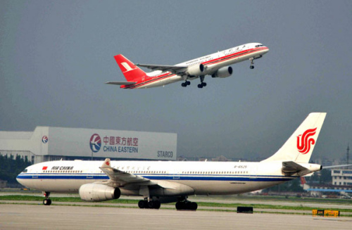 Shanghai Hongqiao International Airport. Eight Chinese airlines are facing possible fines for not paying for their emissions during flights within countries of the European Union. Yan Daming / For China Daily