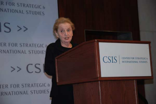 Former Secretary of State Madeleine Albright talked about the US-China relations at the Center for Strategic & International Studies on Tuesday in Washington. (Photo: Dong Leshuo/China Daily) Former Secretary of State Madeleine Albright talked about the US-China relations at the Center for Strategic & International Studies on Tuesday in Washington. (Photo: Dong Leshuo/China Daily)