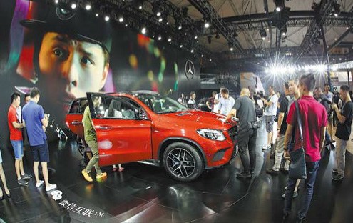 Mercedes-Benz brings to the 18th Chengdu Motor Show a total of 36 models from the Mercedes-Benz, Mercedes-Maybach, Mercedes-AMG and smart brands, displaying the extraordinary charm of the three-pointed star. (Photo provided to China Daily) Mercedes-Benz brings to the 18th Chengdu Motor Show a total of 36 models from the Mercedes-Benz, Mercedes-Maybach, Mercedes-AMG and smart brands, displaying the extraordinary charm of the three-pointed star. (Photo provided to China Daily)