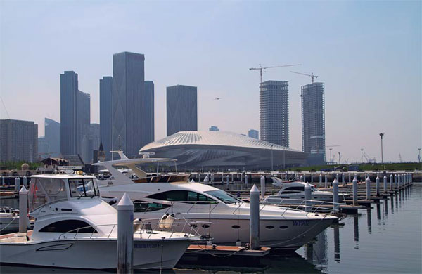 Donggang Business District, which is still under construction, is playing a key role in building Dalian into an international shipping, financial and trade center in Northeast Asia. (Photo provided to China Daily) Donggang Business District, which is still under construction, is playing a key role in building Dalian into an international shipping, financial and trade center in Northeast Asia. (Photo provided to China Daily)