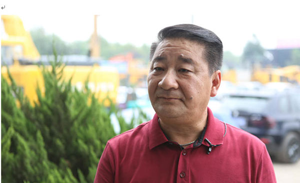Wan Changqing speaks with reporters, Sept 16, 2015. (Photo by He Chuan/cctv.com) Wan Changqing speaks with reporters, Sept 16, 2015. (Photo by He Chuan/cctv.com)