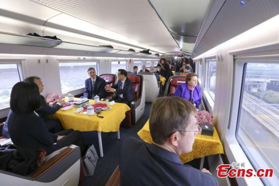 Chinese Premier Li Keqiang invites leaders from Central and Eastern European (CEE) nations to a ride on a China-made bullet train from Suzhou to Shanghai on Wednesday, Nov. 25, 2015. (Photo: China News Service/Liu Zhen) Chinese Premier Li Keqiang invites leaders from Central and Eastern European (CEE) nations to a ride on a China-made bullet train from Suzhou to Shanghai on Wednesday, Nov. 25, 2015. (Photo: China News Service/Liu Zhen)