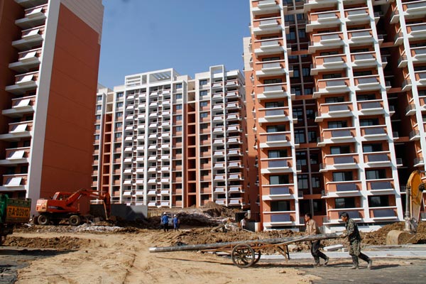 A property construction site in Nanjing, capital of Jiangsu province. (Photo/China Daily)