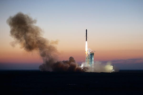 A Long March 2-D rocket carrying the Dark Matter Particle Explorer Satellite blasts off at the Jiuquan Satellite Launch Center in Jiuquan, Northwest China's Gansu province, Dec 17, 2015.(Photo/Xinhua) A Long March 2-D rocket carrying the Dark Matter Particle Explorer Satellite blasts off at the Jiuquan Satellite Launch Center in Jiuquan, Northwest China's Gansu province, Dec 17, 2015.(Photo/Xinhua)