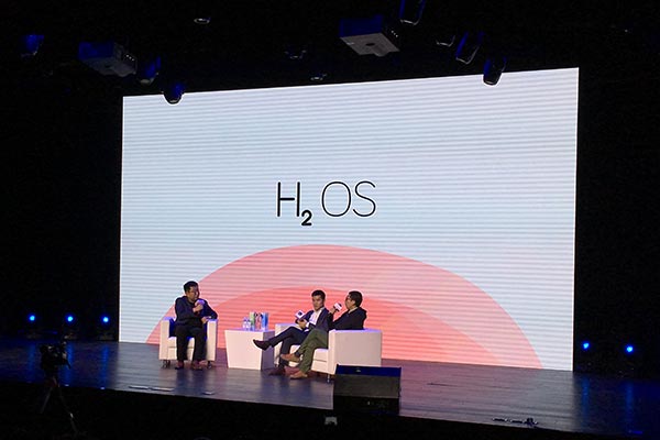 OnePlus launches new Hydrogen OS based on Android 6.0 in Beijing on April 7, 2016. (Liu Zheng/chinadaily.com.cn) OnePlus launches new Hydrogen OS based on Android 6.0 in Beijing on April 7, 2016. (Liu Zheng/chinadaily.com.cn)