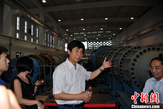 Jiang Zonglin introduces the R&D of shockwave hypersonic wind tunnel to the media press in 2012.(Photo/Chinanews.com) Jiang Zonglin introduces the R&D of shockwave hypersonic wind tunnel to the media press in 2012.(Photo/Chinanews.com)