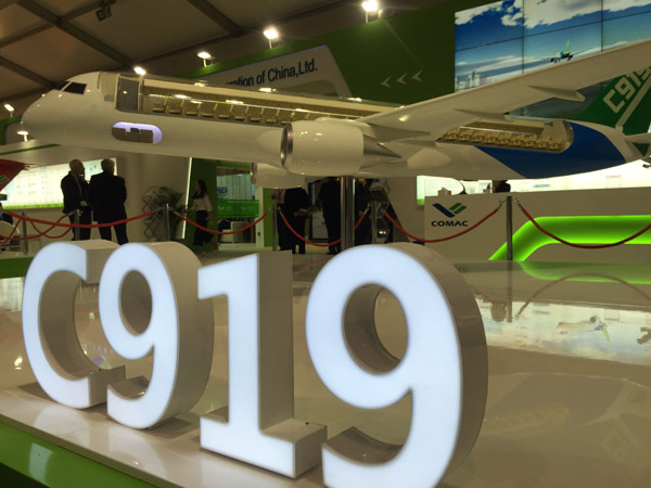 COMAC's C919 model is on display at the Farnborough Air Show, one of the major exhibitions for the world aviation industry, in Britain, July 11, 2016. The show, which runs from July 11 to July 17, features the biggest Chinese participatin ever. The C919 is China's first-ever locally designed and built short and medium-haul jet. (Photo by Wang Mingjie/China Daily) COMAC's C919 model is on display at the Farnborough Air Show, one of the major exhibitions for the world aviation industry, in Britain, July 11, 2016. The show, which runs from July 11 to July 17, features the biggest Chinese participatin ever. The C919 is China's first-ever locally designed and built short and medium-haul jet. (Photo by Wang Mingjie/China Daily)