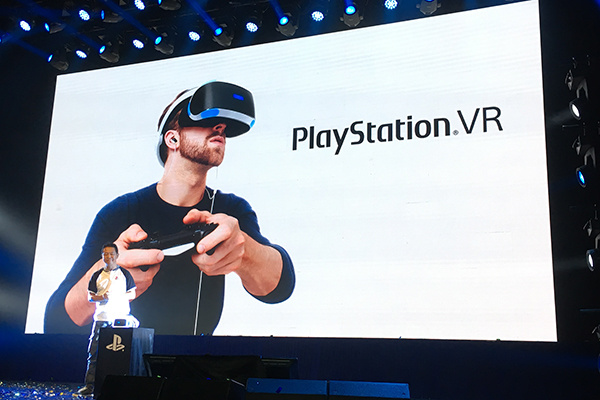 Hiroyuki Oda, deputy president at Sony Computer Entertainment Japan Asia, introduces PlayStation VR during the product's China launch held in July 27, 2016 in Shanghai. (Photo/chinadaily.com.cn by Liu Zheng) Hiroyuki Oda, deputy president at Sony Computer Entertainment Japan Asia, introduces PlayStation VR during the product's China launch held in July 27, 2016 in Shanghai. (Photo/chinadaily.com.cn by Liu Zheng)