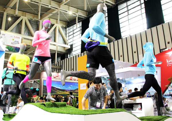 Sportswear on show at an international expo held in Nanjing, capital of Jiangsu province, in June. (PROVIDED TO CHINA DAILY) Sportswear on show at an international expo held in Nanjing, capital of Jiangsu province, in June. (PROVIDED TO CHINA DAILY)