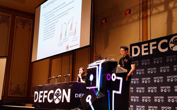 Member of 360 Unicorn Team, the cyberspace security engineer team of Qihoo 360 Technology Co, delivers speech at the DEFCON, known as the secret carnival of global hackers, held in Las Vegas, Nevada. (Photo provided to chinadaily.com.cn) Member of 360 Unicorn Team, the cyberspace security engineer team of Qihoo 360 Technology Co, delivers speech at the DEFCON, known as the secret carnival of global hackers, held in Las Vegas, Nevada. (Photo provided to chinadaily.com.cn)