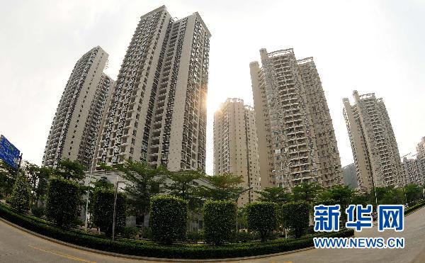 Nanjing is among a dozen Chinese cities struggling to cool the property market. On Tuesday, Shenzhen increased down payments and promised more land for building. Beijing has also raised down payments. (Xinhuanet file photo) Nanjing is among a dozen Chinese cities struggling to cool the property market. On Tuesday, Shenzhen increased down payments and promised more land for building. Beijing has also raised down payments. (Xinhuanet file photo)