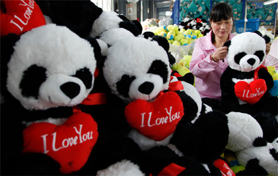 An export-oriented toy-making plant in Lianyungang, Jiangsu province. (SI WEI/FOR CHINA DAILY) An export-oriented toy-making plant in Lianyungang, Jiangsu province. (SI WEI/FOR CHINA DAILY)