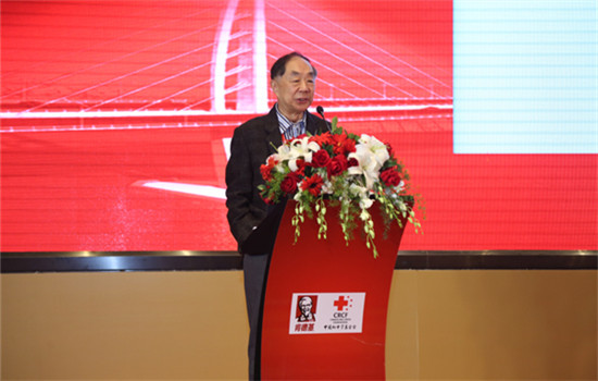 Chen Junshi, an academician at the Chinese Academy of Engineering and General Advisor to the China National Center for Food Safety Risk Assessment, delivers a keynote speech on Nov 29, 2016, in Zhuhai, South China's Guangdong province. (Photo provided to chinadaily.com.cn) Chen Junshi, an academician at the Chinese Academy of Engineering and General Advisor to the China National Center for Food Safety Risk Assessment, delivers a keynote speech on Nov 29, 2016, in Zhuhai, South China's Guangdong province. (Photo provided to chinadaily.com.cn)