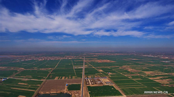Aerial photo taken on April 1, 2017 shows farmland in Rongcheng County, north China's Hebei Province. China announced Saturday it would establish the Xiongan New Area in Hebei Province, as part of measures to advance the coordinated development of the Beijing-Tianjin-Hebei (BTH) region. (Xinhua/Yang Shiyao) Aerial photo taken on April 1, 2017 shows farmland in Rongcheng County, north China's Hebei Province. China announced Saturday it would establish the Xiongan New Area in Hebei Province, as part of measures to advance the coordinated development of the Beijing-Tianjin-Hebei (BTH) region. (Xinhua/Yang Shiyao)