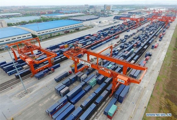 Photo taken on April 20, 2017 shows the containers in a railway container center in Qingbaijiang District in Chengdu, capital of southwest China's Sichuan Province. This container center serves as a railway logistic hub in southwest China. Till April 16, 2017, 559 cargo trains departed from the center and went to Europe. (Xinhua/Xue Yubin) Photo taken on April 20, 2017 shows the containers in a railway container center in Qingbaijiang District in Chengdu, capital of southwest China's Sichuan Province. This container center serves as a railway logistic hub in southwest China. Till April 16, 2017, 559 cargo trains departed from the center and went to Europe. (Xinhua/Xue Yubin)