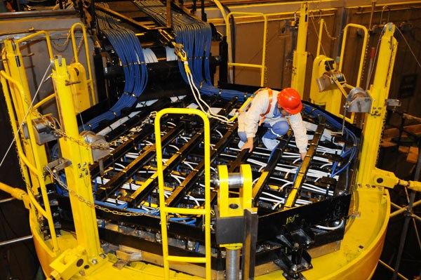 A technician works on the Hualong One reactor at the Fangchenggang nuclear power plant in the Guangxi Zhuang autonomous region. (Photo by Liang Fuying/For China Daily) A technician works on the Hualong One reactor at the Fangchenggang nuclear power plant in the Guangxi Zhuang autonomous region. (Photo by Liang Fuying/For China Daily)