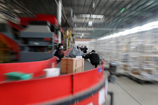 SF Express' branch in Shenyang, Northeast China's Liaoning province is seen in this Nov 11, 2016 file photo. (Photo/Xinhua)