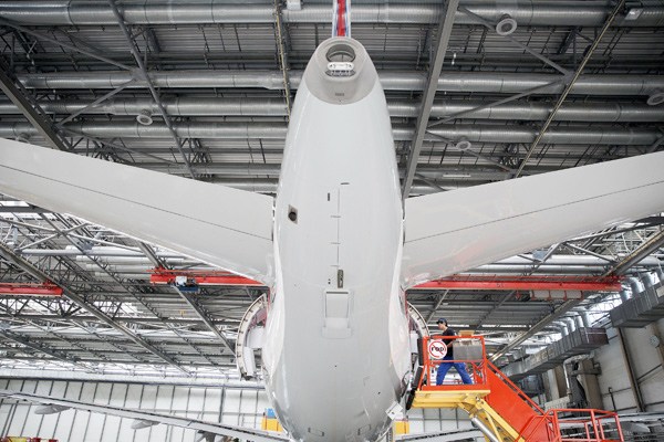 An employee works at the A320 family final assembly line of the Airbus plant in Tianjin. (Photo/Agencies) An employee works at the A320 family final assembly line of the Airbus plant in Tianjin. (Photo/Agencies)