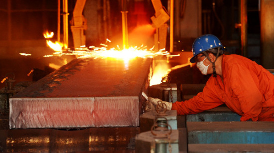 A worker operates a production line at a steel plant in Dalian, Liaoning province. LIU DEBIN / FOR CHINA DAILY A worker operates a production line at a steel plant in Dalian, Liaoning province. LIU DEBIN / FOR CHINA DAILY