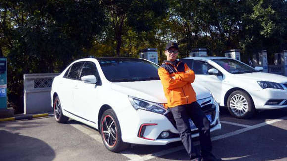 Beijinger Sun Hao has owned his plug-in hybrid electric vehicle for three years. (Photo: CGTN/Sun Hao) Beijinger Sun Hao has owned his plug-in hybrid electric vehicle for three years. (Photo: CGTN/Sun Hao)