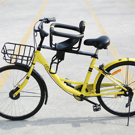 A child seat installed on an Ofo shared bicycle. Such seats are available on Taobao. (Photo provided to China Daily) A child seat installed on an Ofo shared bicycle. Such seats are available on Taobao. (Photo provided to China Daily)