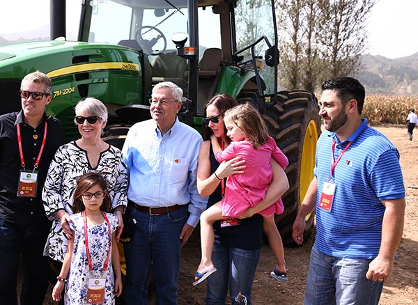U.S. Ambassador Terry Branstad with his family member during the launch ceremony of China-U.S. Friendship Demonstration Farm in Luanping county, North China's Hebei province, on Sept 23, 2017. ZOU HONG / CHINA DAILY U.S. Ambassador Terry Branstad with his family member during the launch ceremony of China-U.S. Friendship Demonstration Farm in Luanping county, North China's Hebei province, on Sept 23, 2017. ZOU HONG / CHINA DAILY