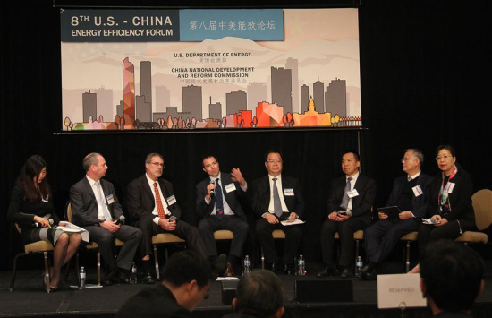 Representatives attend a panel discussion during the 8th U.S.-China Energy Efficiency Forum in Denver, the United States, Oct. 13, 2017. Denver city officials welcomed Chinese government and energy leaders with open arms Friday as the city hosted the bilateral Energy Efficiency Forum (EEF) for the first time. (Xinhua/Guo Shuang) Representatives attend a panel discussion during the 8th U.S.-China Energy Efficiency Forum in Denver, the United States, Oct. 13, 2017. Denver city officials welcomed Chinese government and energy leaders with open arms Friday as the city hosted the bilateral Energy Efficiency Forum (EEF) for the first time. (Xinhua/Guo Shuang)