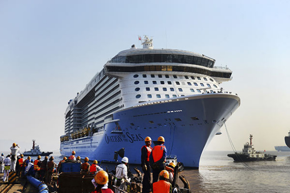 A cruise ship docks in Zhoushan Port, Zhejiang province, for repairs. (Photo/Xinhua) A cruise ship docks in Zhoushan Port, Zhejiang province, for repairs. (Photo/Xinhua)