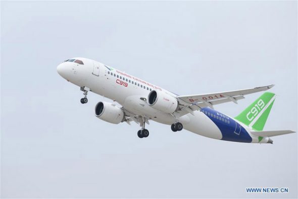 China's homegrown large passenger plane C919 takes off from Pudong International Airport in Shanghai, East China, Nov 10, 2017. (Photo/Xinhua) China's homegrown large passenger plane C919 takes off from Pudong International Airport in Shanghai, East China, Nov 10, 2017. (Photo/Xinhua)