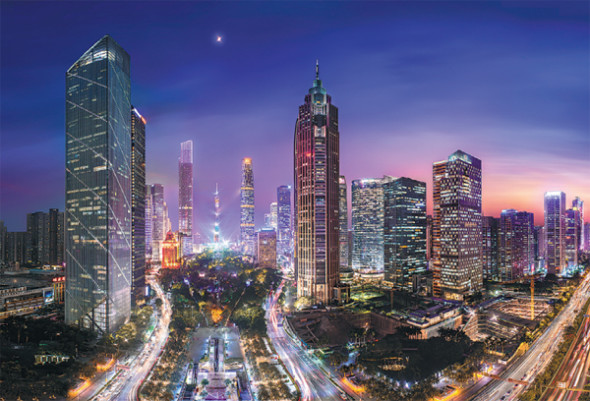 Bustling downtown Guangzhou. The southern city has released innovative policies to spur high-quality growth in the local economy. (Photo by Yang Yi/For China Daily) Bustling downtown Guangzhou. The southern city has released innovative policies to spur high-quality growth in the local economy. (Photo by Yang Yi/For China Daily)