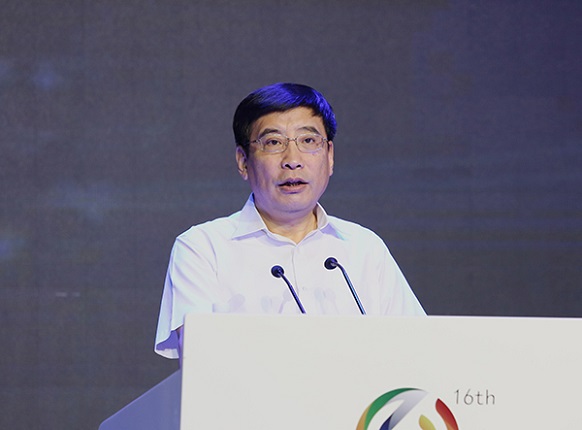 Miao Wei gives a speech at the China Internet Conference on July 11, 2017, in Beijing. (Photo provided to chinadaily.com.cn) Miao Wei gives a speech at the China Internet Conference on July 11, 2017, in Beijing. (Photo provided to chinadaily.com.cn)