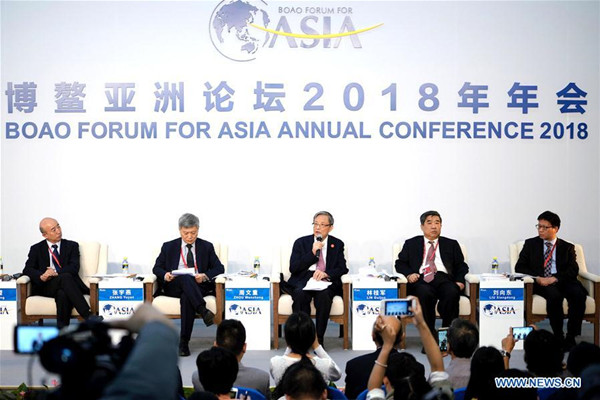 Zhou Wenzhong (C), secretary general of the Boao Forum for Asia (BFA), addresses a press conference of the BFA Annual Conference 2018 in Boao, south China's Hainan Province, April 8, 2018. (Xinhua/Xing Guangli) Zhou Wenzhong (C), secretary general of the Boao Forum for Asia (BFA), addresses a press conference of the BFA Annual Conference 2018 in Boao, south China's Hainan Province, April 8, 2018. (Xinhua/Xing Guangli)