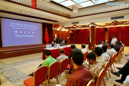 Photo taken on April 19, 2018 shows the scene of the press conference of the Publicity of China International Import Expo and Bilateral Economic Cooperation in Dhaka, Bangladesh. (Xinhua/Liu Chuntao) Photo taken on April 19, 2018 shows the scene of the press conference of the Publicity of China International Import Expo and Bilateral Economic Cooperation in Dhaka, Bangladesh. (Xinhua/Liu Chuntao)