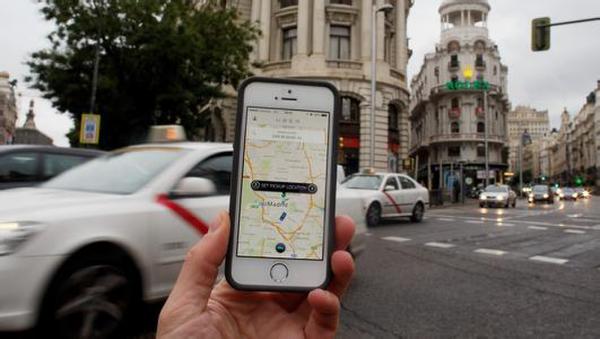 A Beijing resident surnamed Lou was shocked Wednesday morning to find £53.16 had been transferred from two of her credit cards to pay for three transactions via the Uber app. (Photo/Beijing Morning Post) A Beijing resident surnamed Lou was shocked Wednesday morning to find £53.16 had been transferred from two of her credit cards to pay for three transactions via the Uber app. (Photo/Beijing Morning Post)