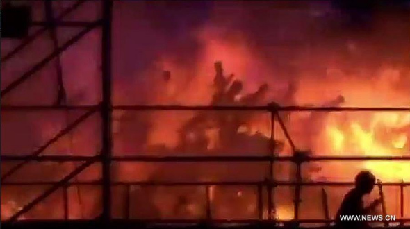 The video grab taken on June 27, 2015 shows the scene where a fire took place at a park in New Taipei, southeast China's Taiwan. (Photo/Xinhua) The video grab taken on June 27, 2015 shows the scene where a fire took place at a park in New Taipei, southeast China's Taiwan. (Photo/Xinhua)
