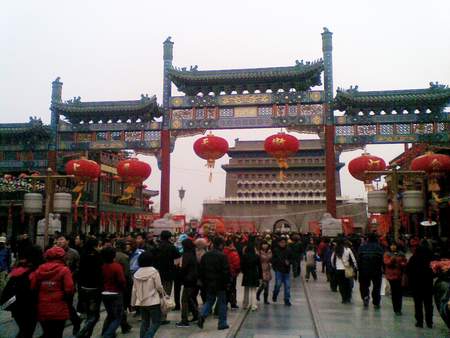 Beijing plans to make its 600-year-old Qianmen Street into a showcase for intangible cultural heritages. (File photo) Beijing plans to make its 600-year-old Qianmen Street into a showcase for intangible cultural heritages. (File photo)