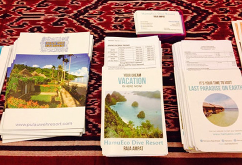 About 10 resorts, cruise owners and travel agencies from Indonesia give brochures on the marine sales event on Thursday, Sept.10. (Photo: ECNS/Qian Ruisha) About 10 resorts, cruise owners and travel agencies from Indonesia give brochures on the marine sales event on Thursday, Sept.10. (Photo: ECNS/Qian Ruisha)