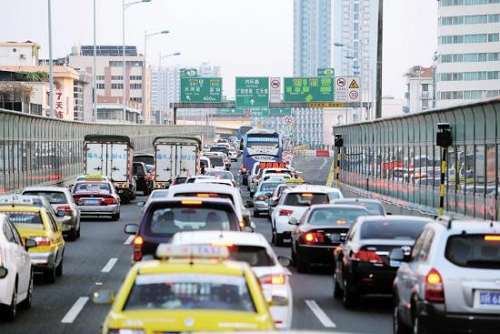The Beijing Airport Express is one of the most congested roads in the capital. (Photo/Beijing News) The Beijing Airport Express is one of the most congested roads in the capital. (Photo/Beijing News)