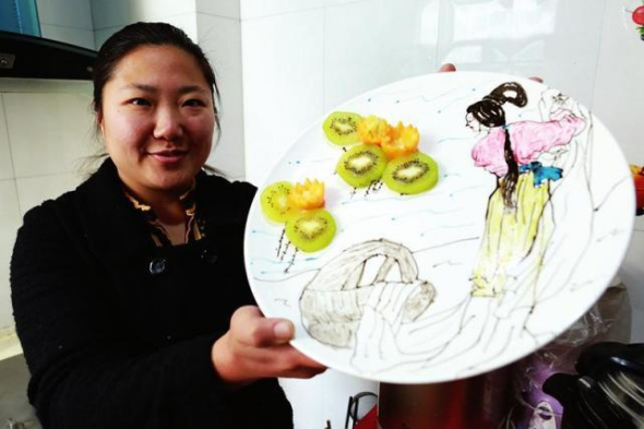 A mother shows the poetic breakfast she makes for her daughter. (Photo/Sanqin Daily) A mother shows the poetic breakfast she makes for her daughter. (Photo/Sanqin Daily)