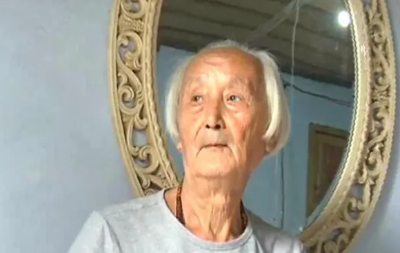 Wang Suzhong, an aged nude model. (Photo/kankanews.com) Wang Suzhong, an aged nude model. (Photo/kankanews.com)