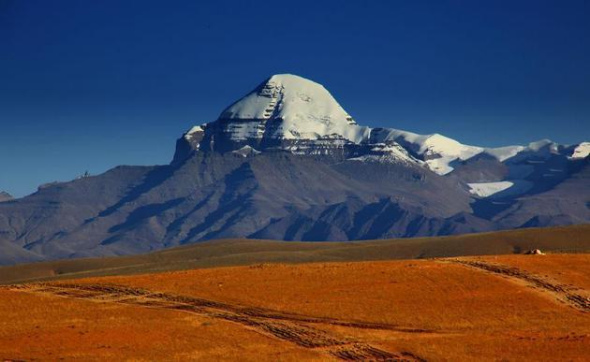 A observatory is under construction at an altitude above 5,250 meters in Ngari Prefecture, Southwest China's Tibet Autonomous Region. (Photo/Xinhua) A observatory is under construction at an altitude above 5,250 meters in Ngari Prefecture, Southwest China's Tibet Autonomous Region. (Photo/Xinhua)