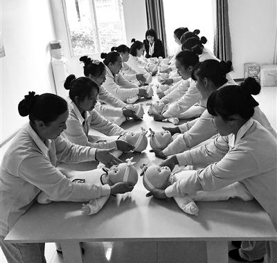Firms in Beijing seek domestic helpers from poor areas amid shortage