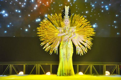 Cheng Cheng, lead dancer of The Goddess of Mercy of a Thousand Hands by the Chinese Disabled People's Performing Art Troupe, will soon start classes at China Youth University for Political Sciences. Provided to China Daily