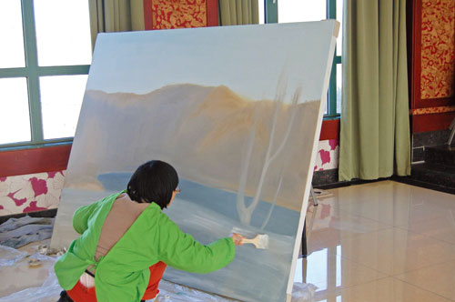 Ning Yingxia is a mother who found painting as an outlet to express herself and joined her son in a painting class. Photos provided to China Daily