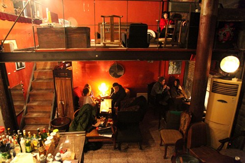 Zajia Lab is housed in a modified Taoist temple. [Photo by Fan Zhen/China Daily]