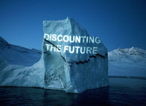 The ongoing exhibition features a photograph by David Buckland of an iceberg.[Photo/Provided to China Daily]