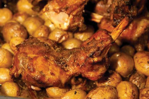 This is a Greek classic everyone loves-easy to make and so tasty. Photo provided to China Daily This is a Greek classic everyone loves-easy to make and so tasty. Photo provided to China Daily