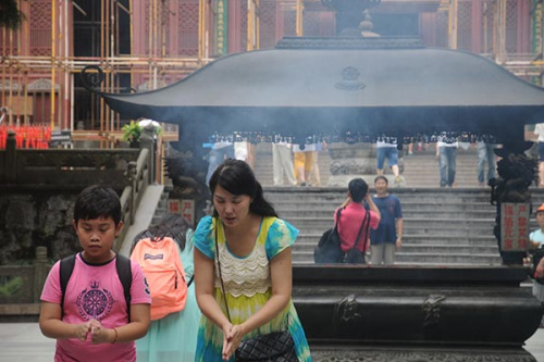 The Lingyin Temple, in Hangzhou, capital of Zhejiang province, is a sacred place for Buddhists. (Photo provided to China Daily) The Lingyin Temple, in Hangzhou, capital of Zhejiang province, is a sacred place for Buddhists. (Photo provided to China Daily)